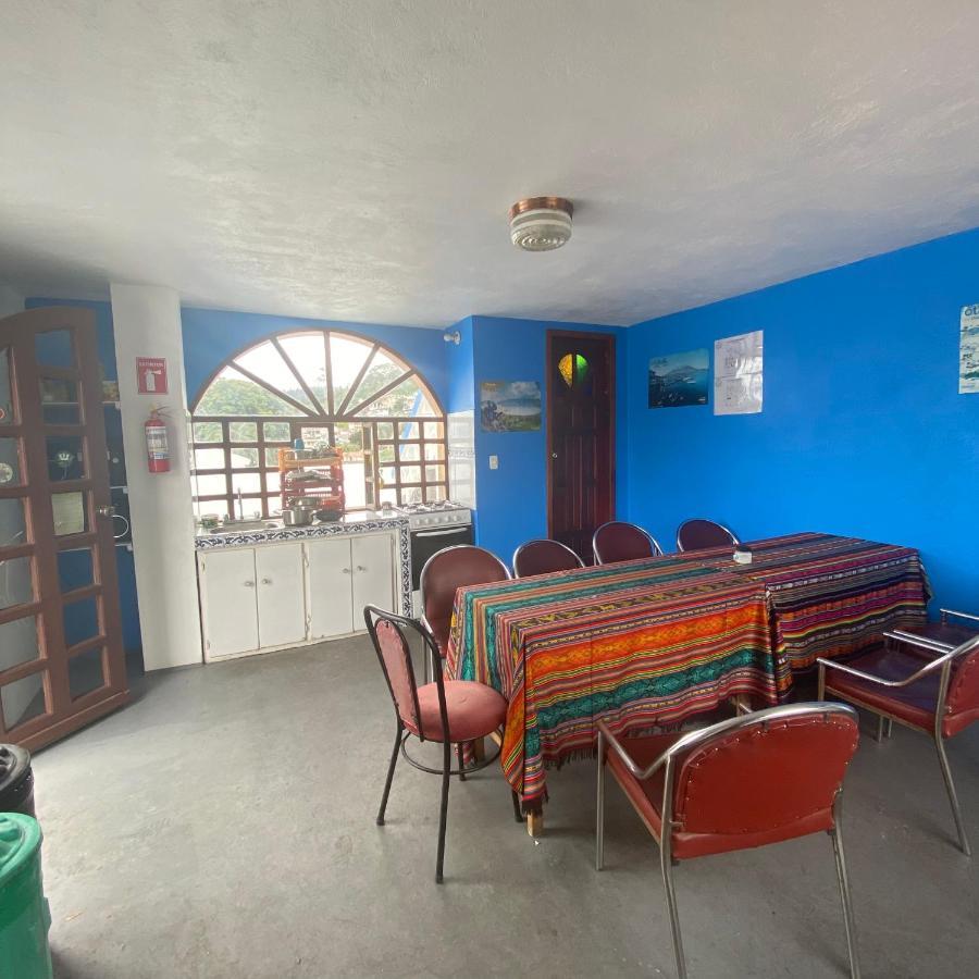 Hostal Chasqui Otavalo Exterior photo